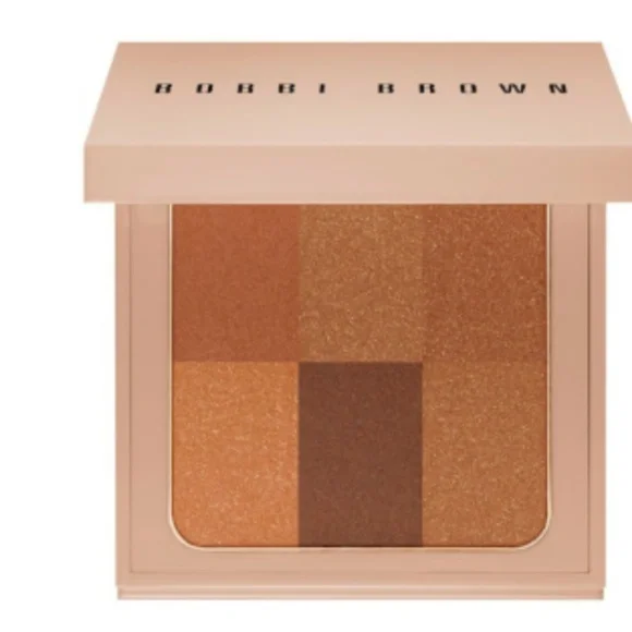 Bobbi Brown Nude Finish Illuminating Setting